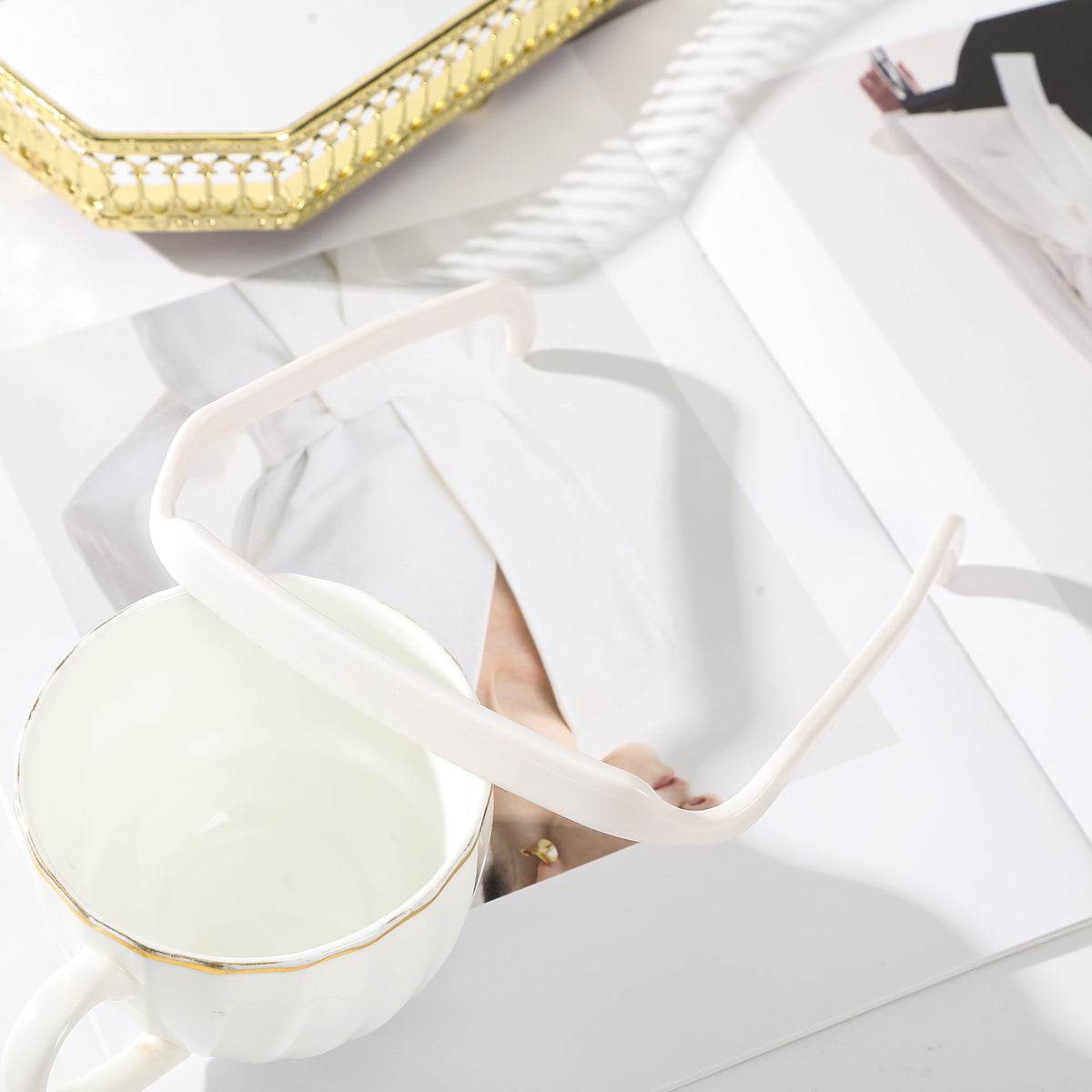 Invisible Hair Headband – Clear, Comfortable Styling